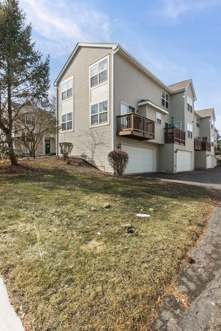 34314 N Barberry Road, Round Lake Beach, IL 60073