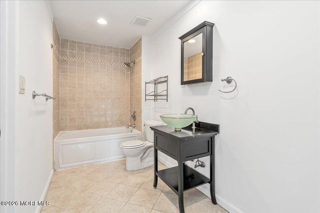 69 Village Green Way, Hazlet, NJ 07730
