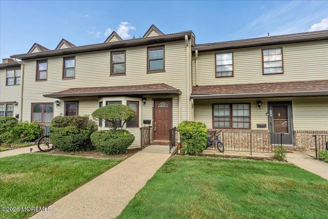 69 Village Green Way, Hazlet, NJ 07730