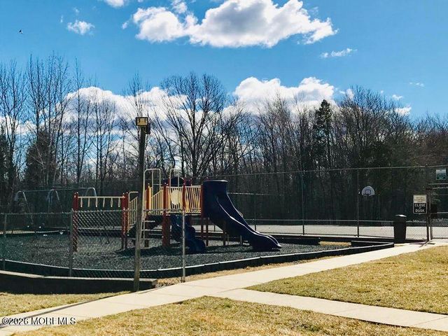 69 Village Green Way, Hazlet, NJ 07730
