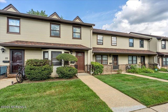 69 Village Green Way, Hazlet, NJ 07730