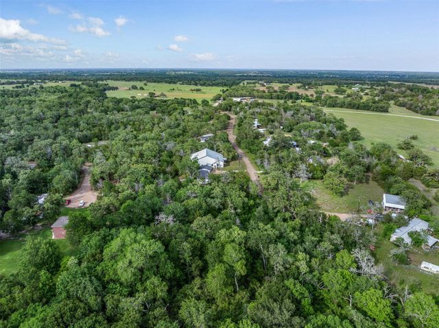 306 Tanglewood Lane, Somerville, TX 77879