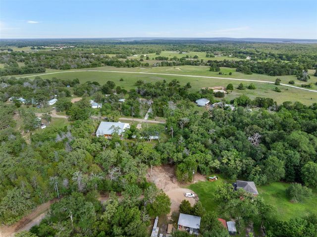 306 Tanglewood Lane, Somerville, TX 77879