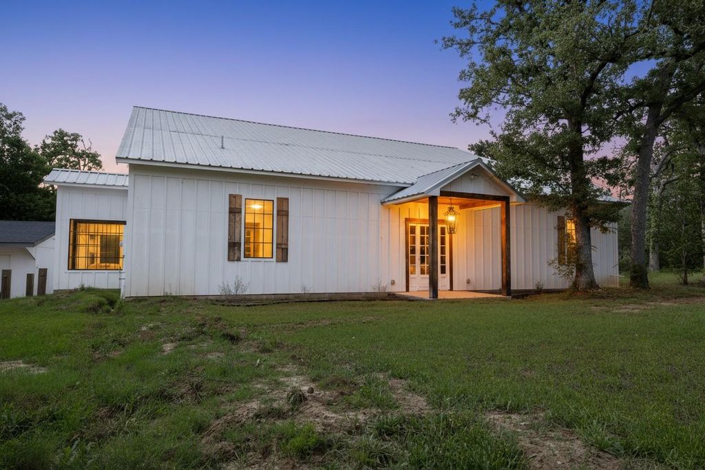 306 Tanglewood Lane, Somerville, TX 77879