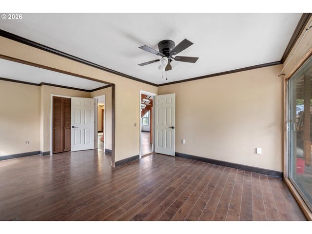 2916 COLUMBIA HEIGHTS Rd, Longview, WA 98632