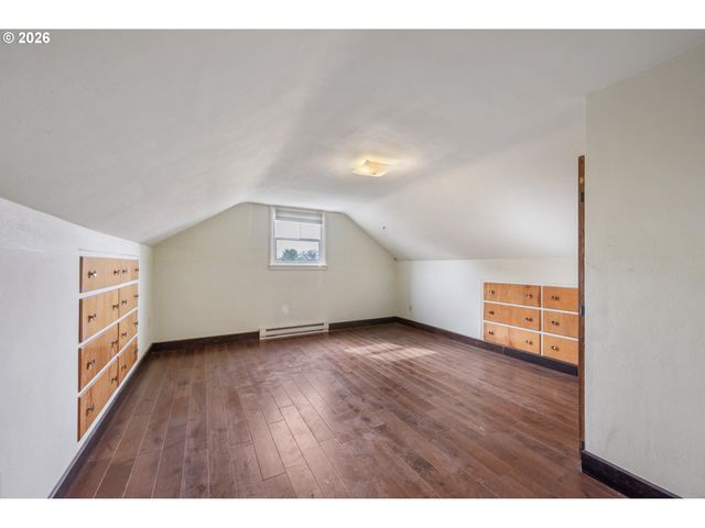 2916 COLUMBIA HEIGHTS Rd, Longview, WA 98632