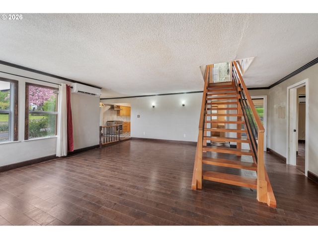 2916 COLUMBIA HEIGHTS Rd, Longview, WA 98632