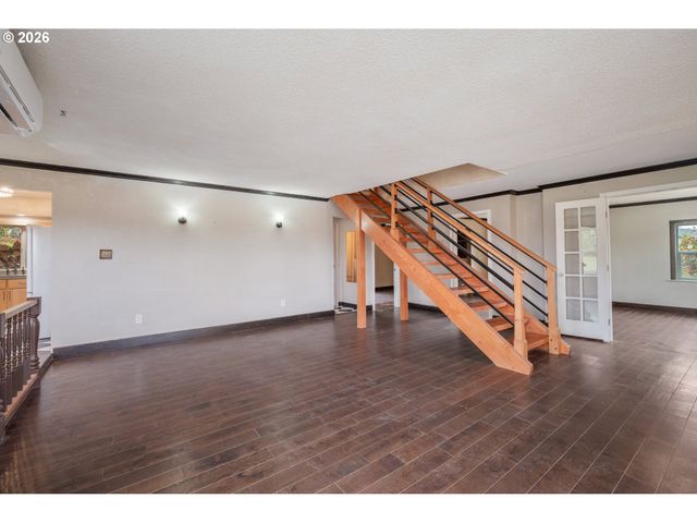 2916 COLUMBIA HEIGHTS Rd, Longview, WA 98632