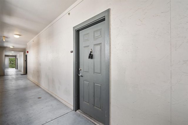 2502 Leon ST 417, Austin, TX 78705