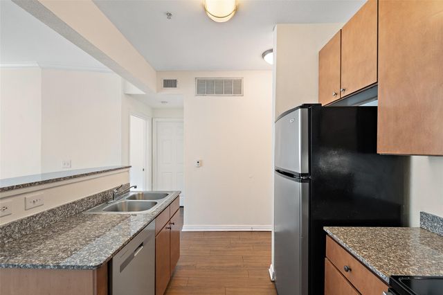 2502 Leon ST 417, Austin, TX 78705