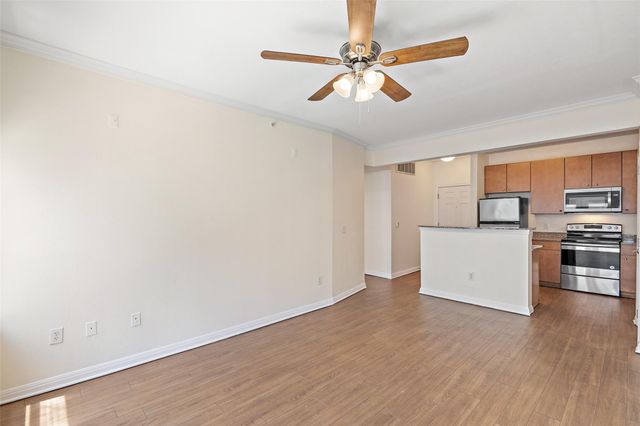 2502 Leon ST 417, Austin, TX 78705
