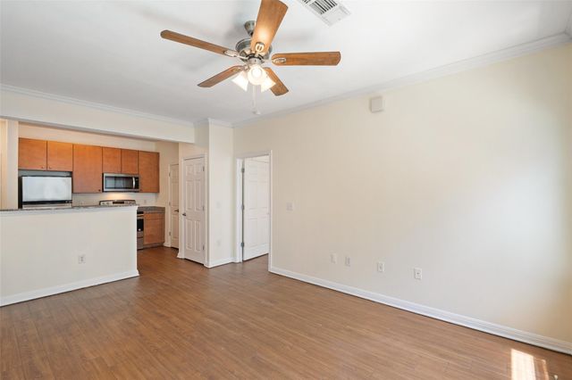 2502 Leon ST 417, Austin, TX 78705