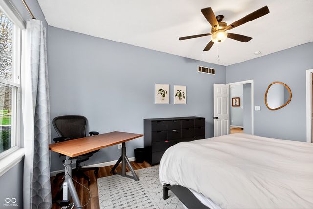 6264 Saddletree Drive, Zionsville, IN 46077