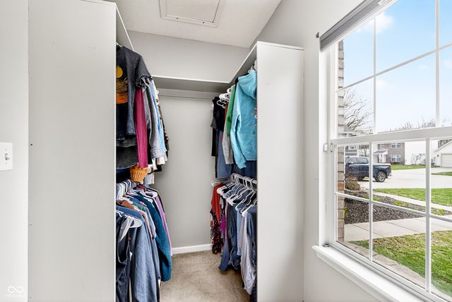 6264 Saddletree Drive, Zionsville, IN 46077