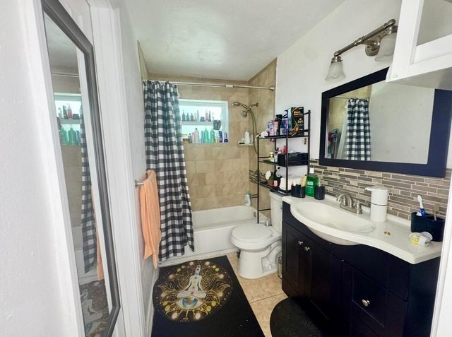 5678 Silvian Road, West Palm Beach, FL 33415