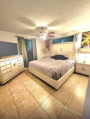 5678 Silvian Road, West Palm Beach, FL 33415