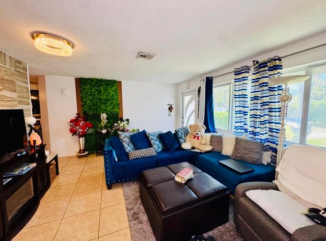 5678 Silvian Road, West Palm Beach, FL 33415