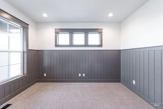 390 S Diesel Way, Boise, ID 83716