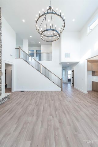390 S Diesel Way, Boise, ID 83716