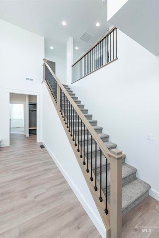 390 S Diesel Way, Boise, ID 83716