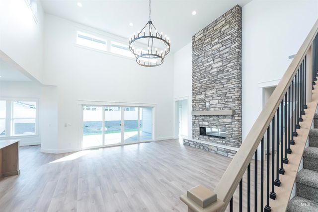 390 S Diesel Way, Boise, ID 83716