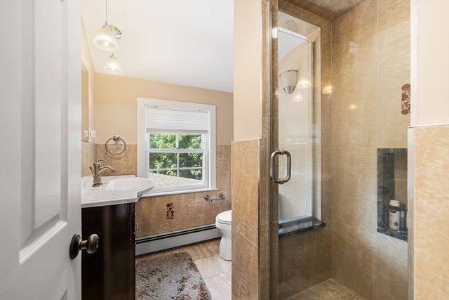 21 Bartlett Ave, Lexington, MA 02420