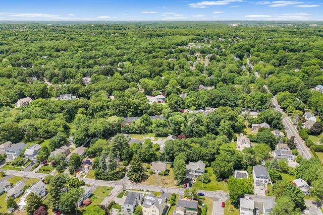21 Bartlett Ave, Lexington, MA 02420