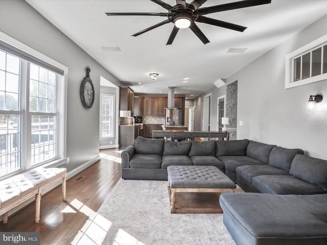 43 LITTLE SORREL DR, Middletown, VA 22645