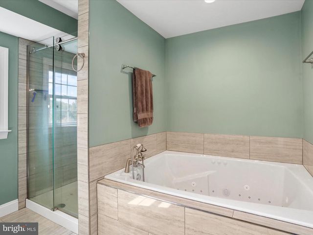 43 LITTLE SORREL DR, Middletown, VA 22645