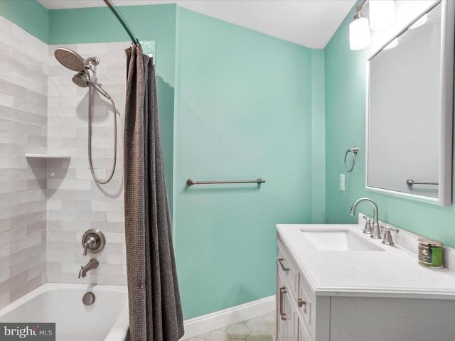 43 LITTLE SORREL DR, Middletown, VA 22645