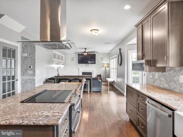 43 LITTLE SORREL DR, Middletown, VA 22645