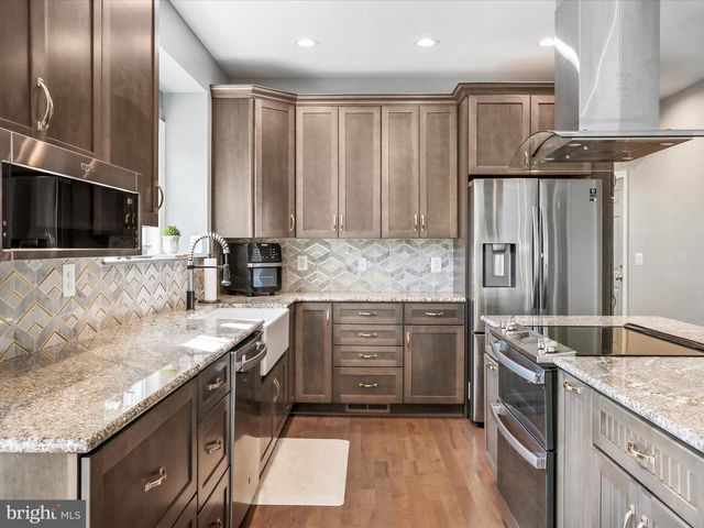 43 LITTLE SORREL DR, Middletown, VA 22645