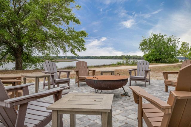 609 King Haven Lane, Johns Island, SC 29455