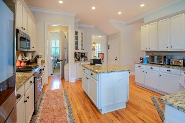609 King Haven Lane, Johns Island, SC 29455