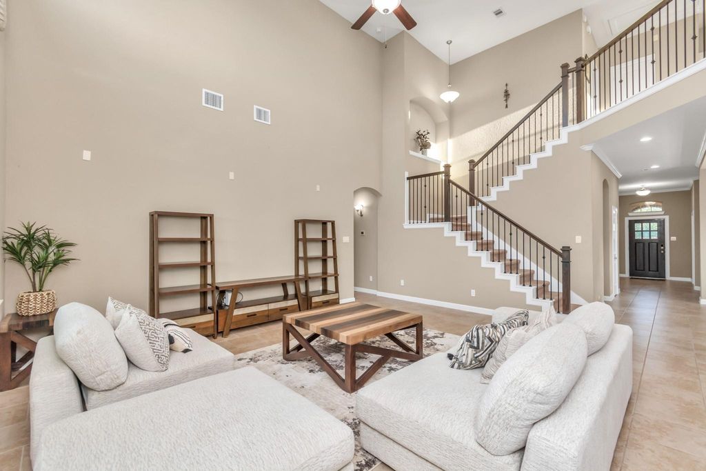 Image 13 of property listing at 2627 Lazy Vine Lane, Missouri City, TX 77459
