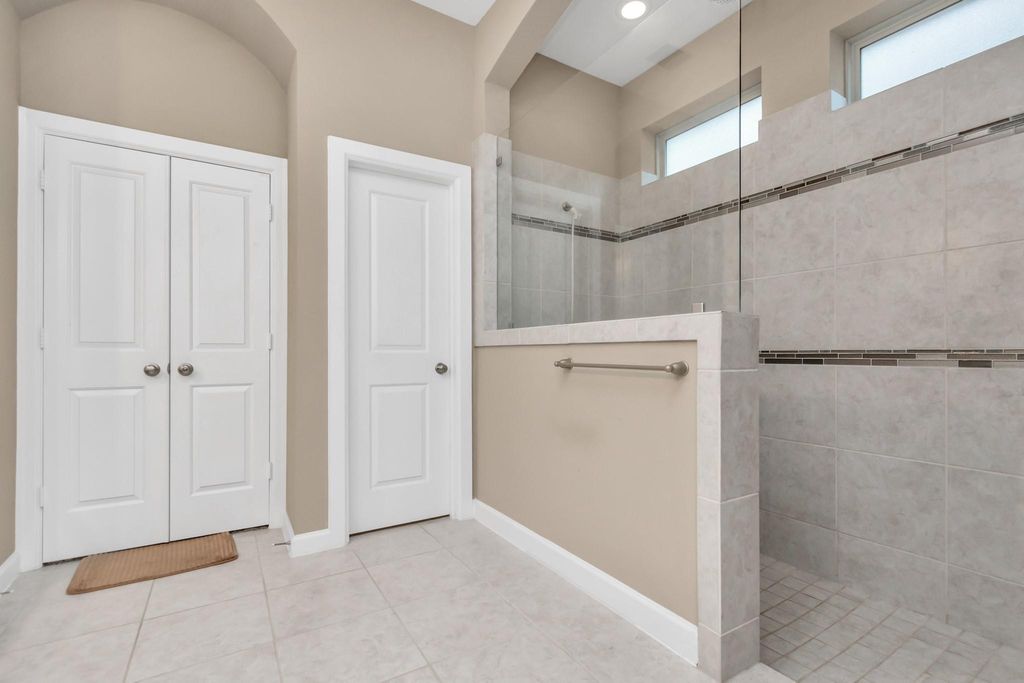 Image 19 of property listing at 2627 Lazy Vine Lane, Missouri City, TX 77459
