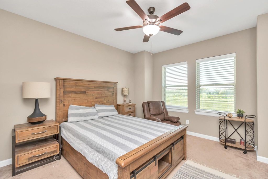 Image 20 of property listing at 2627 Lazy Vine Lane, Missouri City, TX 77459
