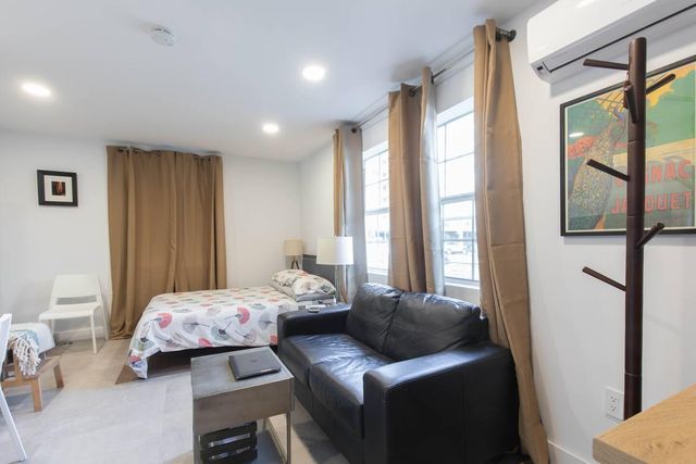1826 JEFFERSON Street 2, Hollywood, FL 33020