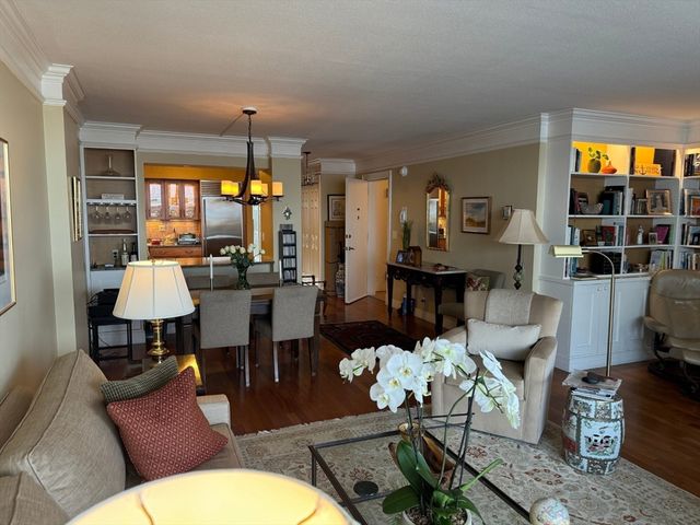 330 Beacon St 114, Boston, MA 02116
