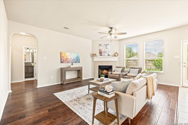 25622 Texas Ash, San Antonio, TX 78261