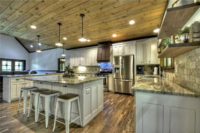 3181 Sugar Creek Road, Blue Ridge, GA 30513