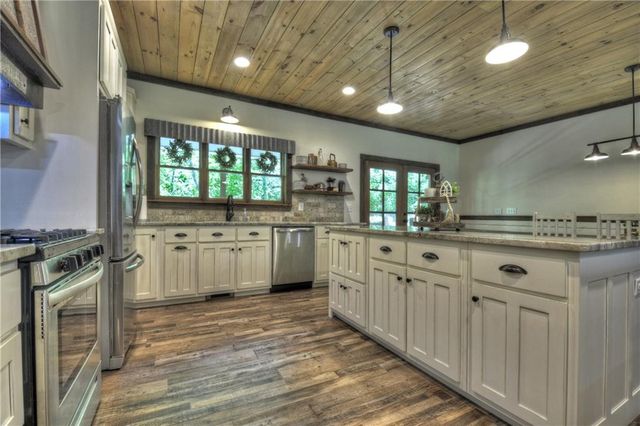 3181 Sugar Creek Road, Blue Ridge, GA 30513
