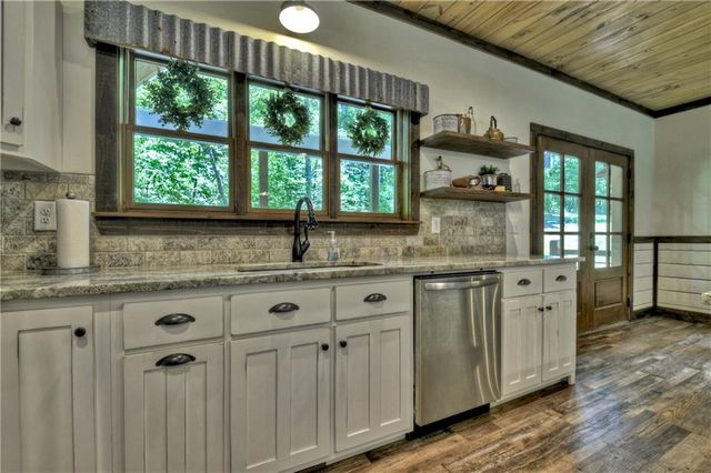 3181 Sugar Creek Road, Blue Ridge, GA 30513