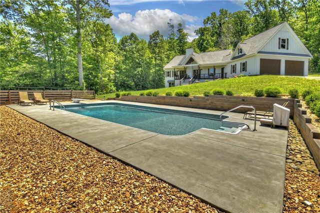 3181 Sugar Creek Road, Blue Ridge, GA 30513