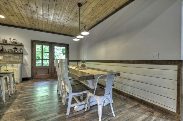 3181 Sugar Creek Road, Blue Ridge, GA 30513