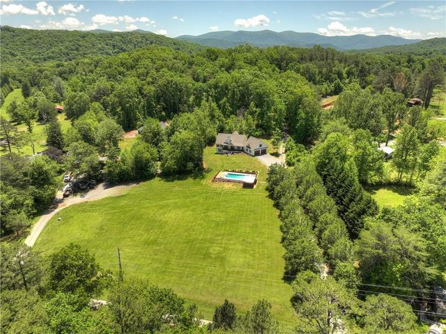 3181 Sugar Creek Road, Blue Ridge, GA 30513