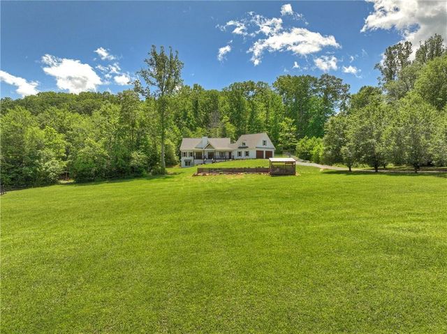 3181 Sugar Creek Road, Blue Ridge, GA 30513