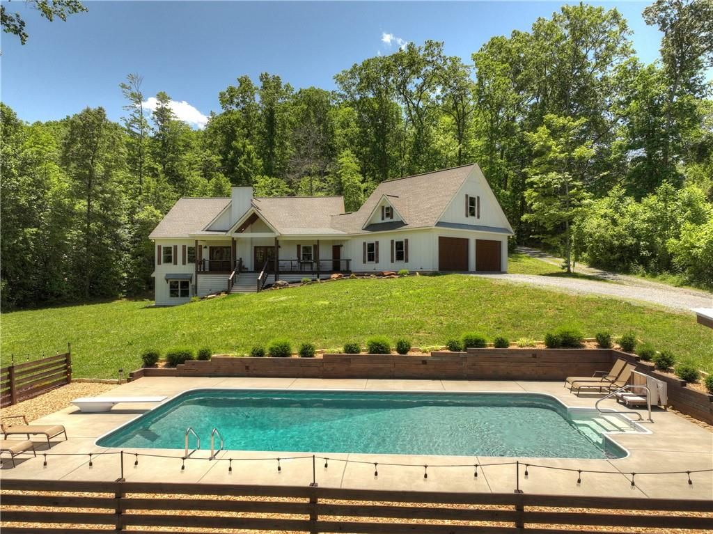 3181 Sugar Creek Road, Blue Ridge, GA 30513
