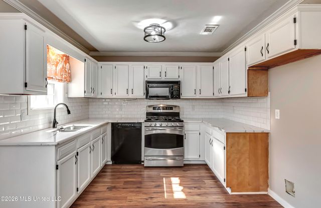 217 White Oak Place, Pearl, MS 39208