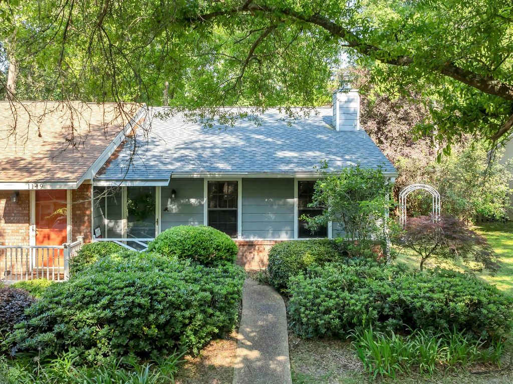 Image 1 of property listing at 1151 Brafforton Drive, Tallahassee, FL 32311